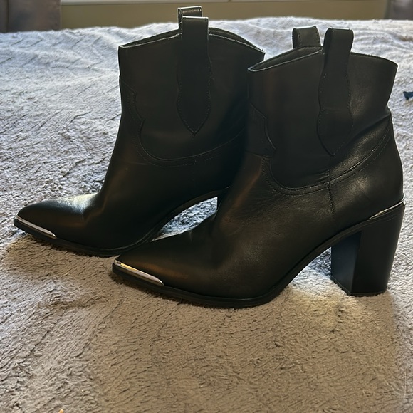 Steve Madden - Picture 10 of 10